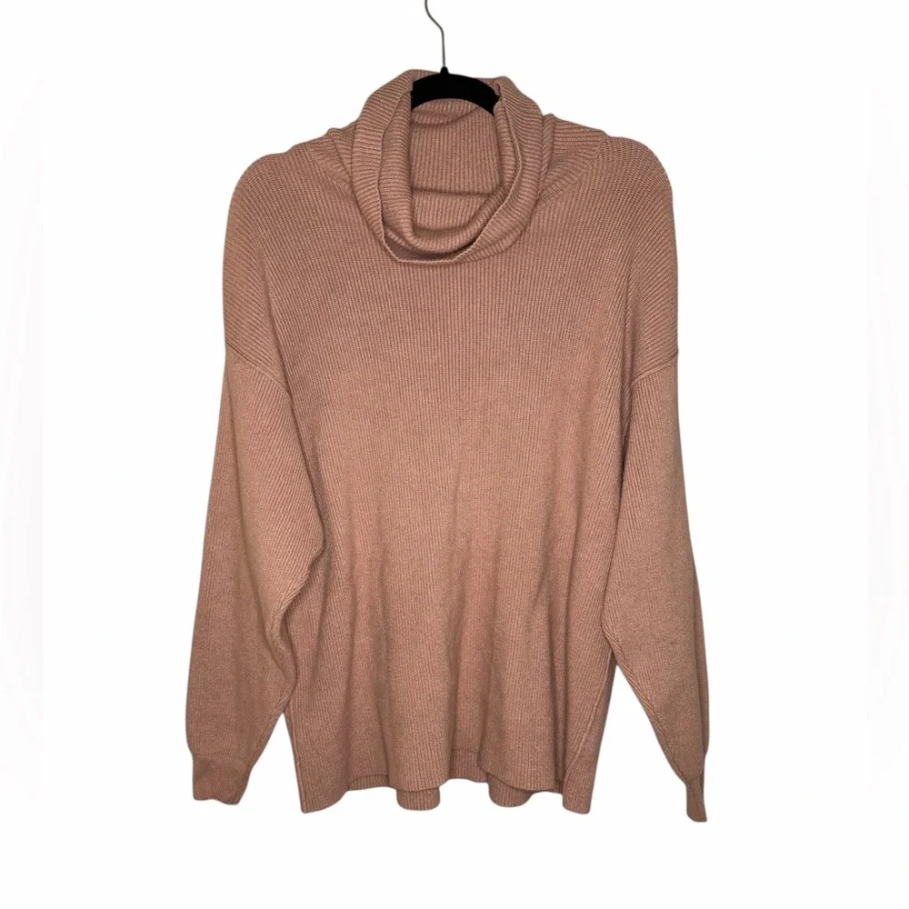 Free People Softly Structured Tunic Ribbed Sweater in Blush‎ Mauve